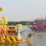 Traditional Dragon Boat Event Draws Spectators in Shanghai 