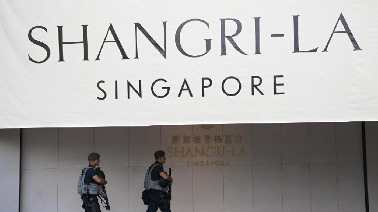 Us Projects China threat While China Proposes Shared Future 