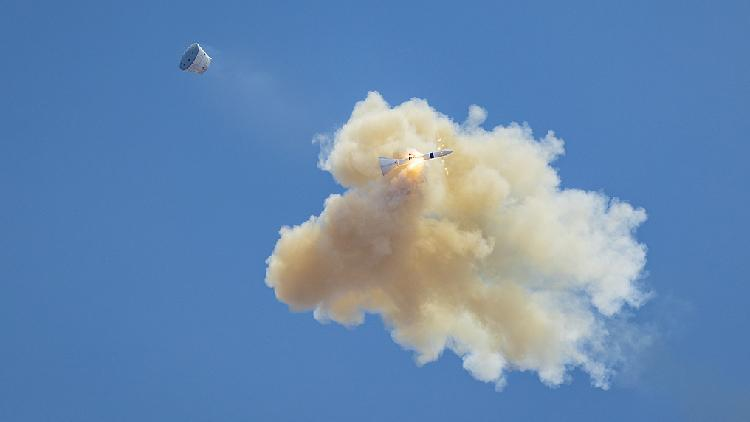 What Chinas Zero altitude Escape Test Means for the Moon Mission 