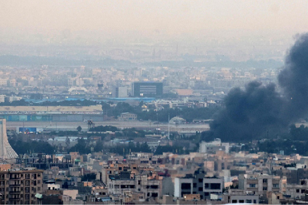 President Xi Calls for Immediate De-escalation of Middle East Tensions Xi urges all parties to de-escalate Middle East tensions immediately