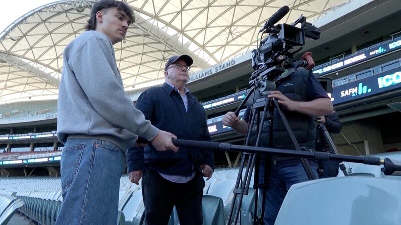 Australian filmmaker turns to Chinese market to counter US tariffs video poster