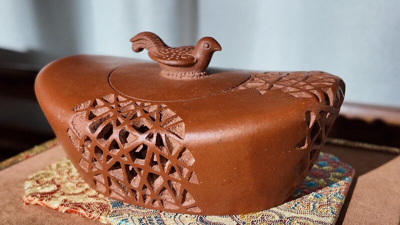 Birds Nest Presents Philosophy of Zisha Teapot Making 