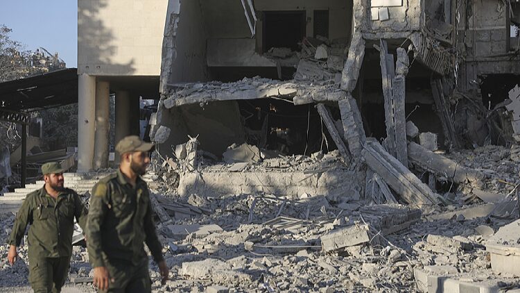 Fragile Ceasefire Begins in Syria’s Sweida After Deadly Clashes and Airstrikes Ceasefire begins in Syria's Sweida after clashes, Israeli airstrikes