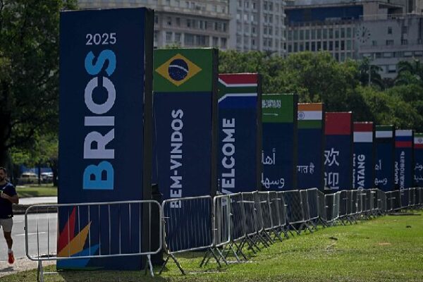 # - My News! Chinese Premier Lands in Rio De Janeiro for 17th Brics Summit