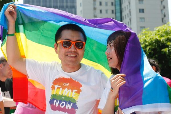 Community notes on a controversial subject