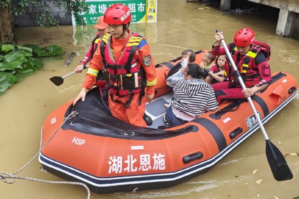 Communities Rally as China Begins Reconstruction After Severe Flooding Flood‑hit regions in China begin reconstruction after heavy rains