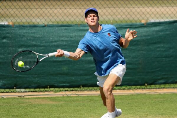 Top Seeds Gear Up for Wimbledon Glory with Diverse Strategies High seeds aim for top honors at Wimbledon with variety of approaches