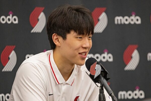 # - My News! Nba Chinas Yang Hansen Officially Signs with Portland Trail Blazers