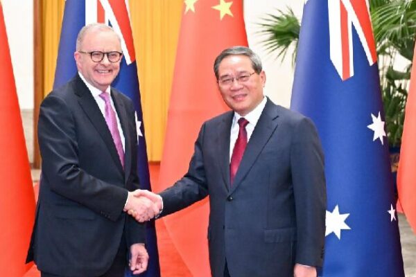 Premier Li China Ready to Deepen Bilateral Cooperation with Australia 