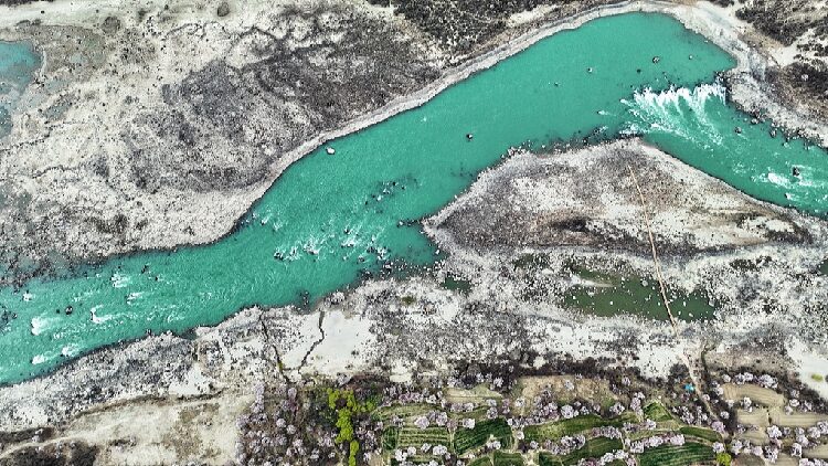 Premier Li Qiang Launches Hydropower Megaproject on Yarlung Zangbo River Premier Li announces construction of Yarlung Zangbo hydropower project