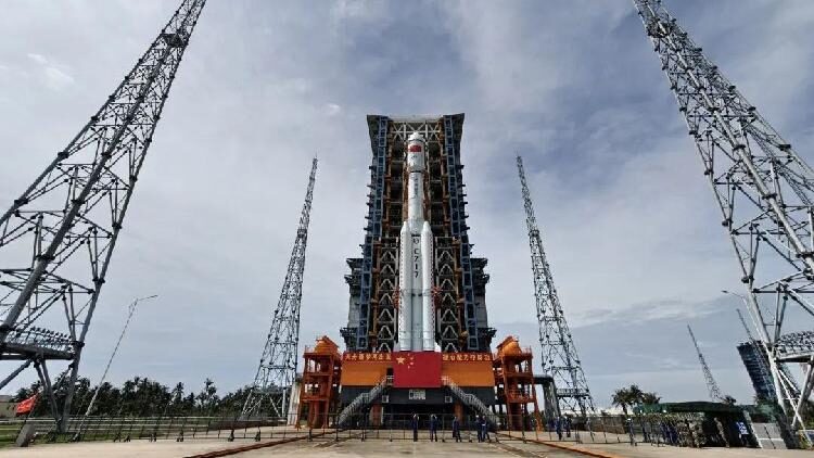 # - My News! Rocket Carrying Tianzhou 9 Cargo Spaceship Moved to Launch Pad