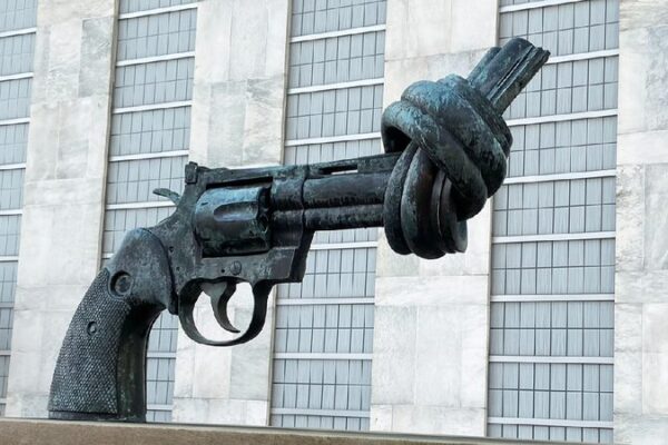 # - My News! the Knotted Gun a Powerful Symbol Outside the Un Headquarters