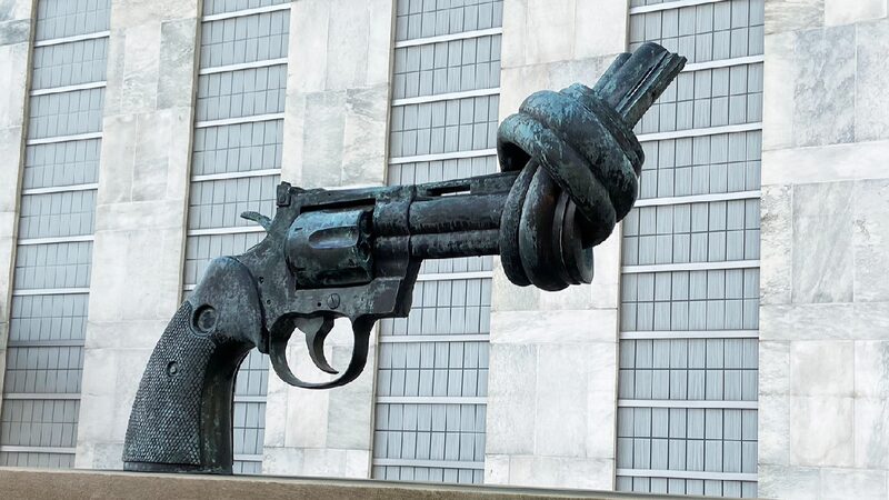 the Knotted Gun a Powerful Symbol Outside the Un Headquarters 