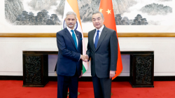 China and India Pledge to Strengthen Friendship and Cooperation Wang Yi: China, India should adhere to good-neighborliness, friendship
